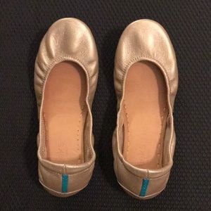 Tieks Metallic Champagne (Limited Release) Size 8